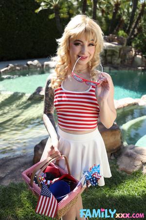 Original 3840 px/ 5760 px