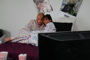 Original 1600 px/ 1064 px