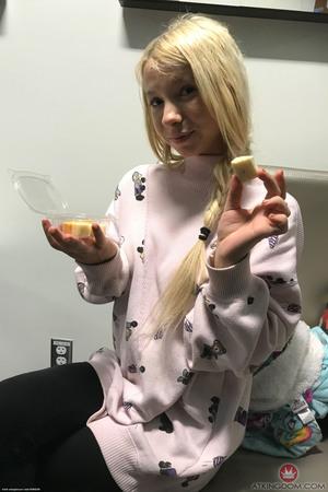 Original 2000 px/ 3000 px