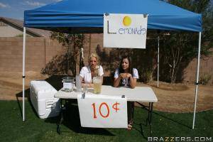 Original 900 px/ 600 px