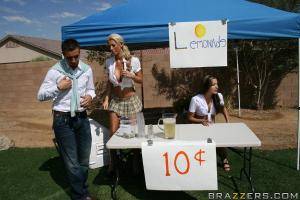 Original 900 px/ 600 px