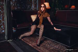 Original 2999 px/ 2000 px