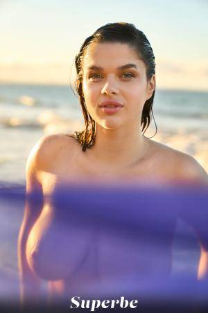 Original 2560 px/ 3840 px