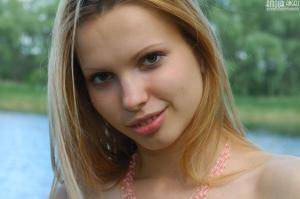 Original 903 px/ 600 px