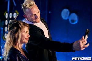 Original 2999 px/ 2000 px