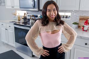 Original 8192 px/ 5464 px