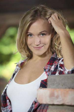 Original 534 px/ 800 px