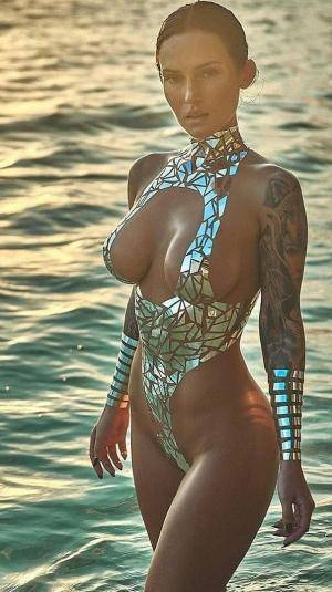 Original 604 px/ 1079 px