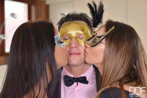 Original 2000 px/ 1335 px