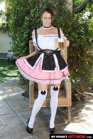 MyFriendsHotMom Reagan Foxx - A Hard Dick Before The Festival (15052020) - 445x_64189922