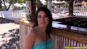 Original 1800 px/ 1013 px