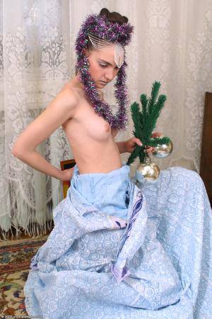 Original 682 px/ 1024 px