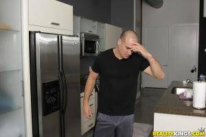 Original 2700 px/ 1800 px