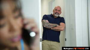 Original 2500 px/ 1406 px