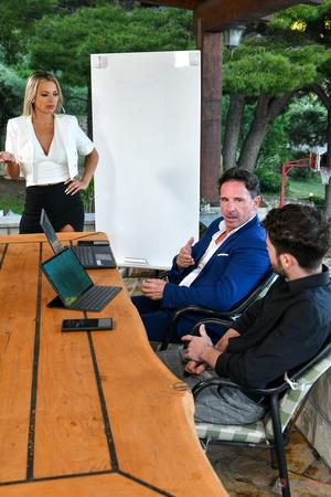 Original 1728 px/ 2592 px