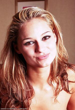 Original 680 px/ 1000 px