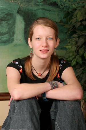 Original 682 px/ 1024 px