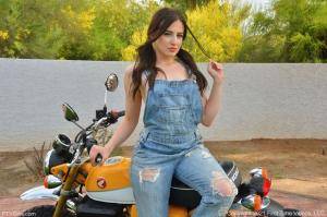 Original 1280 px/ 852 px