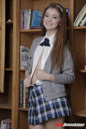 Original 683 px/ 1024 px