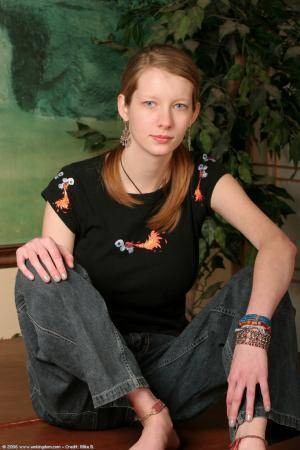 Original 682 px/ 1024 px