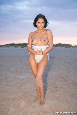 Original 1067 px/ 1600 px