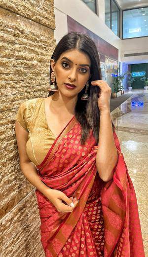 Original 1178 px/ 2048 px