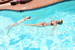 Original 2400 px/ 1600 px