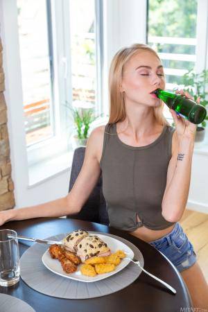 Original 3840 px/ 5760 px