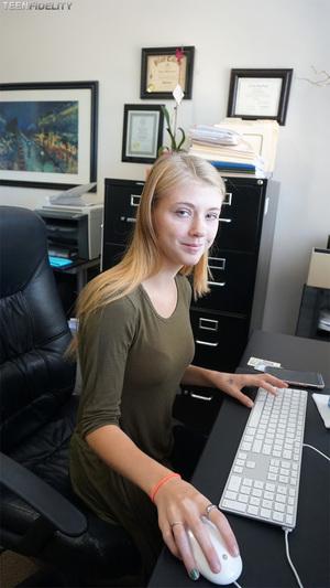 Original 1215 px/ 2160 px