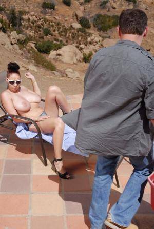 Original 687 px/ 1024 px