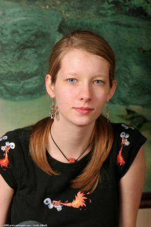 Original 682 px/ 1024 px