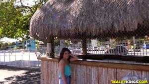 Original 1800 px/ 1013 px