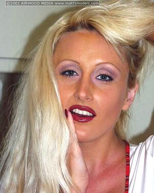 Original 546 px/ 683 px