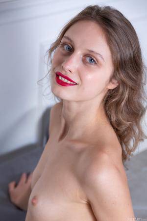 Original 3840 px/ 5760 px