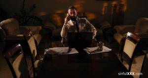 Original 4096 px/ 2160 px