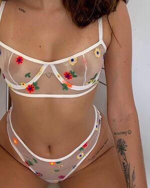 Original 1080 px/ 1346 px