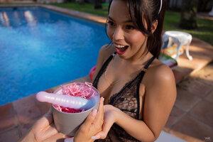 Original 8192 px/ 5464 px