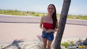 Original 1278 px/ 719 px