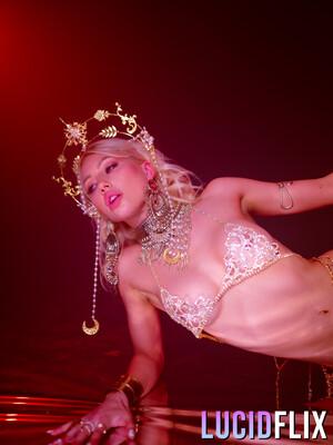 Original 2252 px/ 3000 px