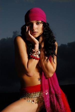 Original 681 px/ 1024 px