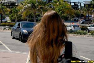 Original 900 px/ 603 px