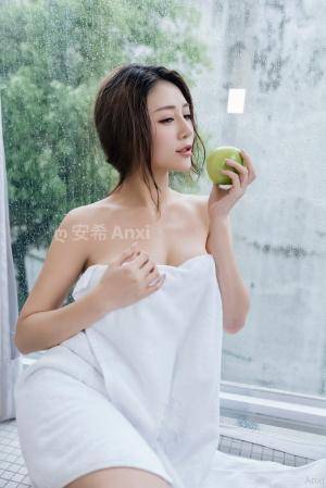 Original 1046 px/ 1566 px