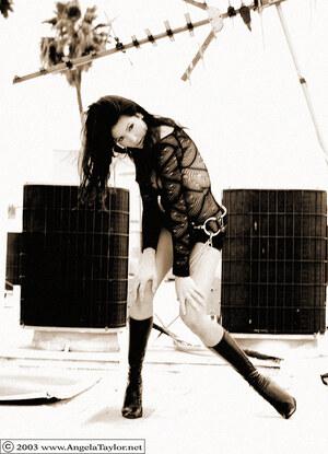 Original 728 px/ 1008 px