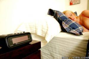 Original 900 px/ 599 px