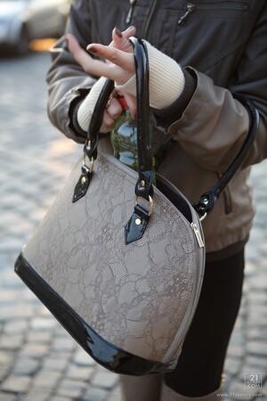 Original 853 px/ 1280 px