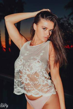 Original 3000 px/ 4500 px