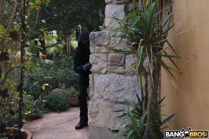 Original 2000 px/ 1333 px