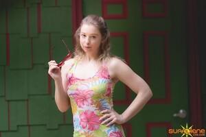 Original 980 px/ 653 px