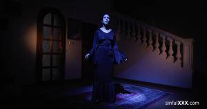 Original 4096 px/ 2160 px