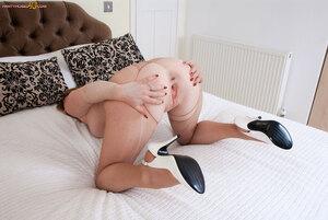 Original 2390 px/ 1600 px